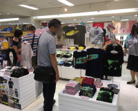 Keio T-Shirt Laden